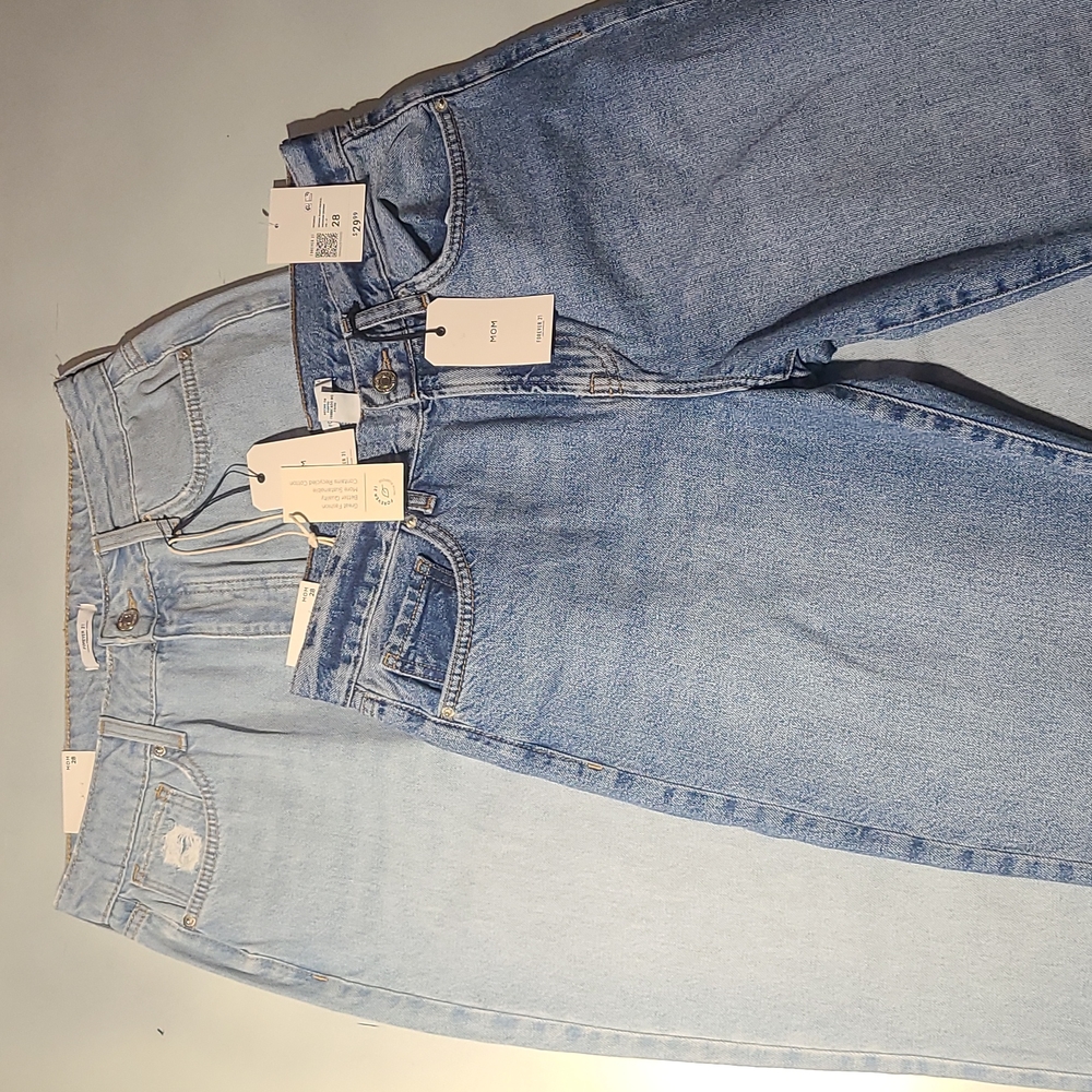 NWT High rise Relaxed fit Jeans LOT - Forever 21- Size 28